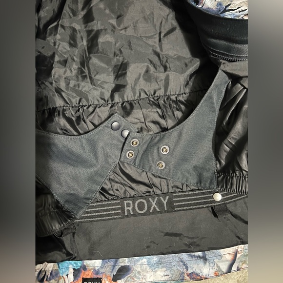 Roxy ski/snowboard jacket - Picture 5 of 5